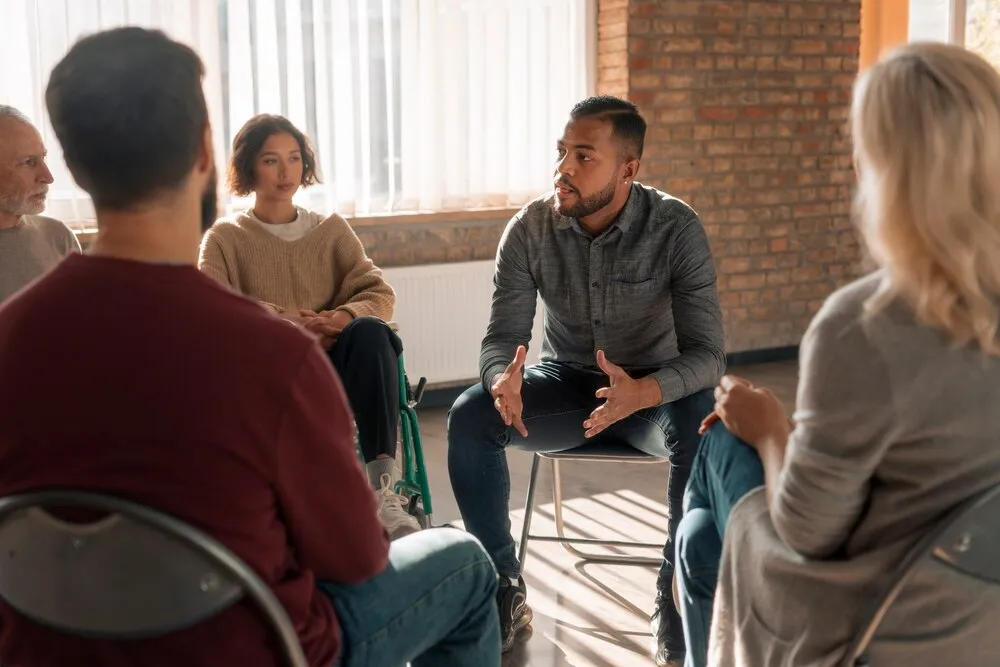 Reunión de grupo de apoyo de terapia psicológica